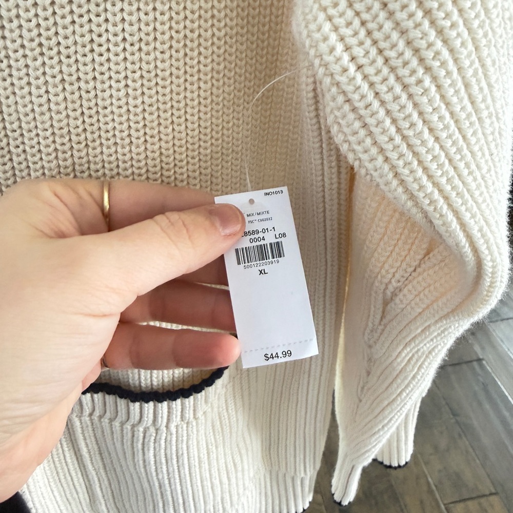 NWT Old Navy Cream Cardigan with Black Trim - XL - Picture 3 of 4
